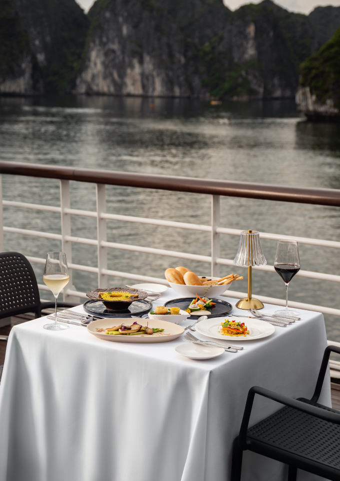 ambassador cruise 17