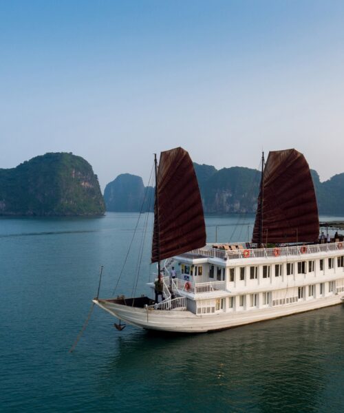Garden Bay Legend 1 | Bai Tu Long Bay